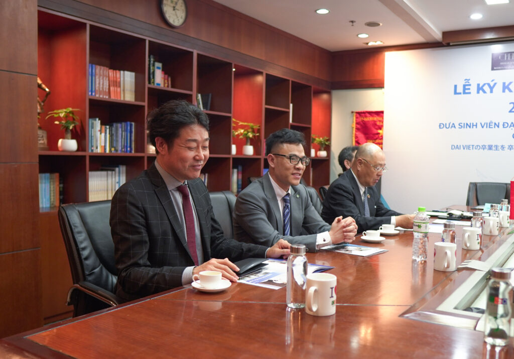 Các doanh nghiệp đối tác luôn hài lòng với chất lượng của sinh viên Cao đẳng Công thương Quốc tế. Các doanh nghiệp đối tác luôn hài lòng với chất lượng của sinh viên Cao đẳng Công thương Quốc tế.