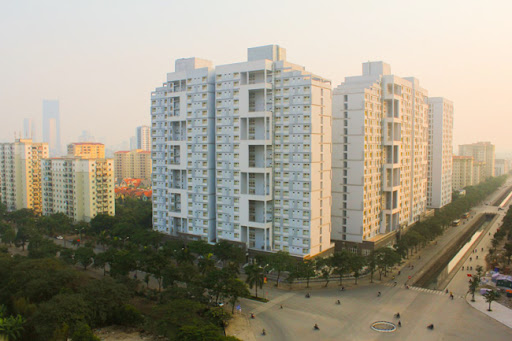 Tại Hà Nội, sinh viên sẽ được sắp xếp nơi ở tại Ký túc xá Mỹ Đình. Nơi đây vừa có vị trí thuận tiện để sinh viên có thể đi bộ tới trường, vừa có nhiều tiện ích hấp dẫn. Tại Hà Nội, sinh viên sẽ được sắp xếp nơi ở tại Ký túc xá Mỹ Đình. Nơi đây vừa có vị trí thuận tiện để sinh viên có thể đi bộ tới trường, vừa có nhiều tiện ích hấp dẫn.