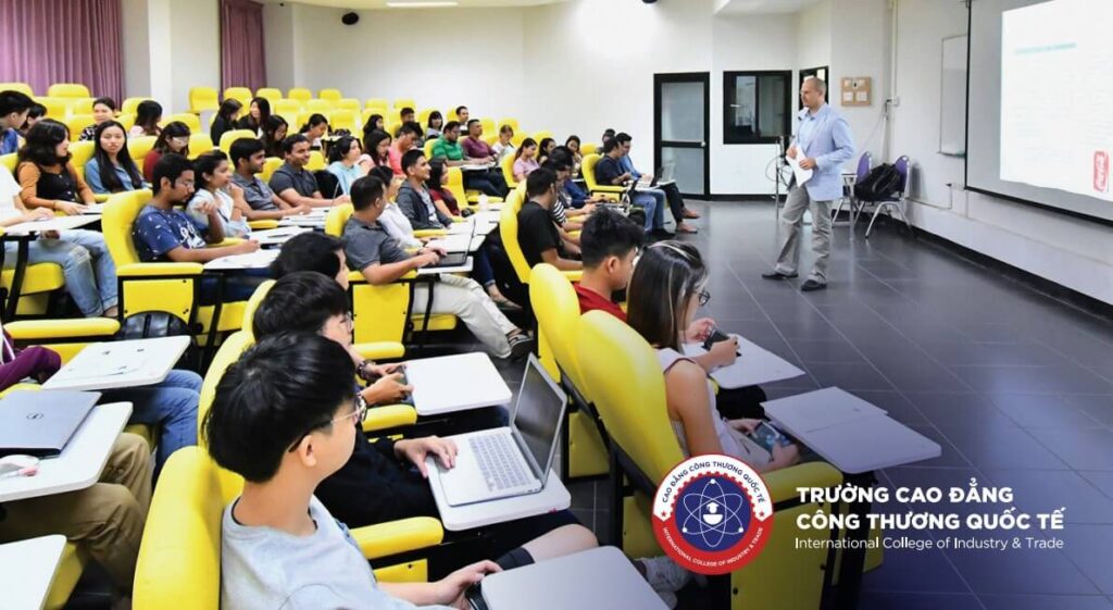 Cao đẳng Công thương Quốc tế sẵn sàng hỗ trợ sinh viên có nhu cầu học tập và làm việc tại nước ngoài (Ảnh: Sưu tầm). Cao đẳng Công thương Quốc tế sẵn sàng hỗ trợ sinh viên có nhu cầu học tập và làm việc tại nước ngoài (Ảnh: Sưu tầm).