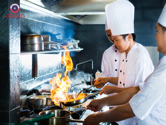 Lựa chọn trường đào tạo Kỹ thuật chế biến món ăn cần đảm bảo các tiêu chí quan trọng