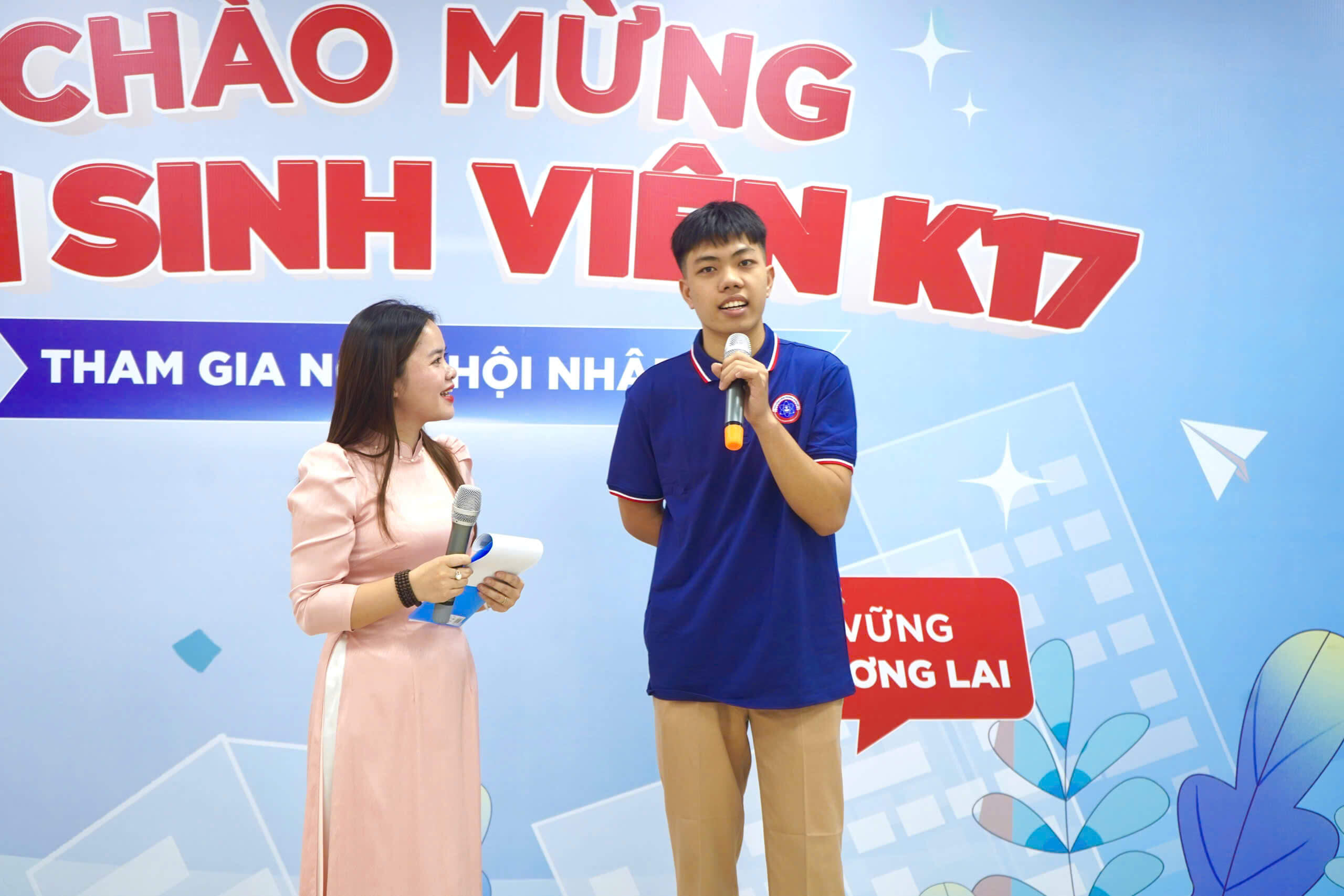 Tân sinh viên K17 chia sẻ cảm xúc trước ngày nhập học Tân sinh viên K17 chia sẻ cảm xúc trước ngày nhập học