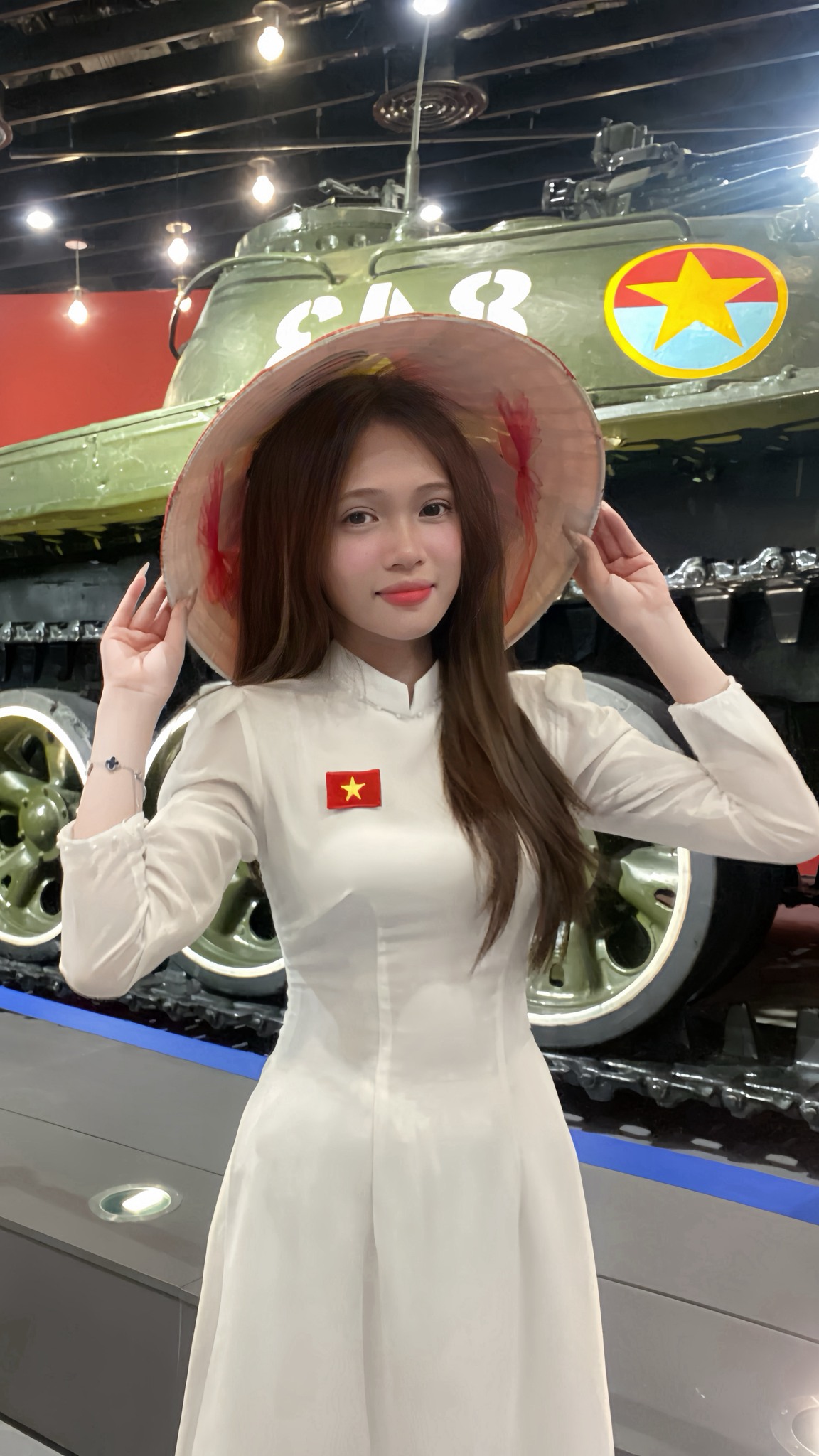 Tinh khôi áo trắng rực rỡ sắc cờ, tự hào tuổi trẻ ICC. Tinh khôi áo trắng rực rỡ sắc cờ, tự hào tuổi trẻ ICC.