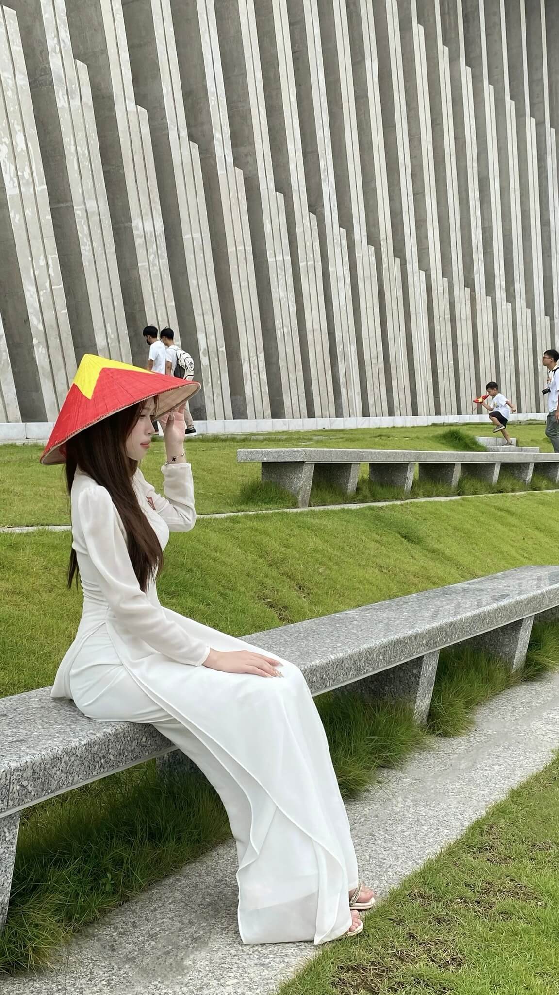 Trong ngày 2/9, hình ảnh sinh viên ICC trong tà áo dài càng trở nên đặc biệt. 