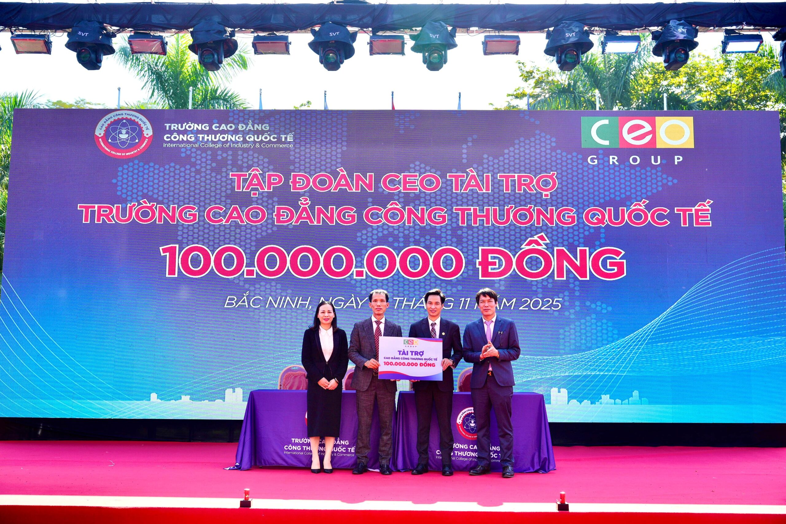Tập đoàn CEO GROUP tài trợ Trường Cao đẳng Công thương Quốc tế 100 triệu đồng. Tập đoàn CEO GROUP tài trợ Trường Cao đẳng Công thương Quốc tế 100 triệu đồng.