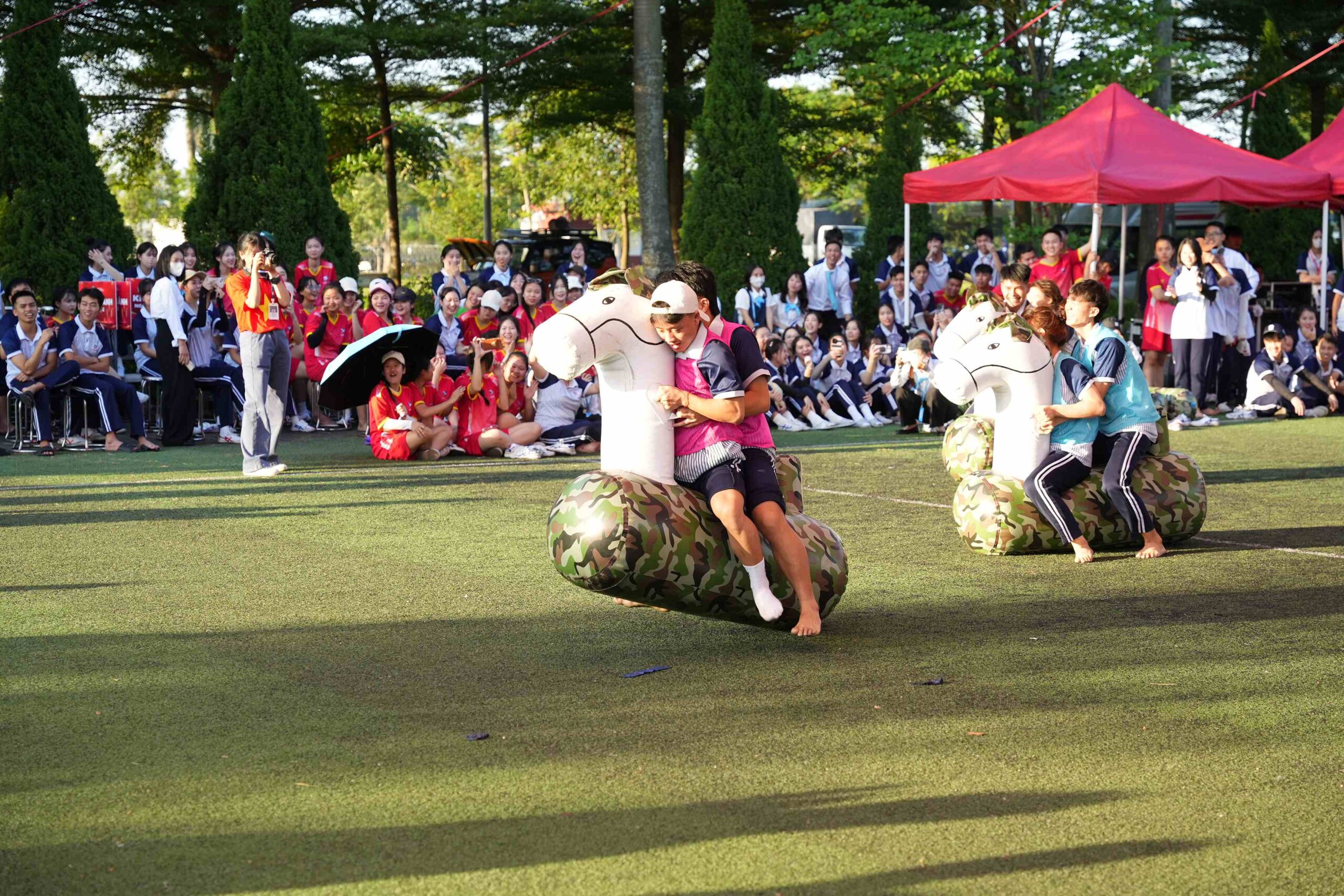 Mỗi thử thách là một bài học, nơi nỗ lực cá nhân hòa chung vào mục tiêu tập thể. Mỗi thử thách là một bài học, nơi nỗ lực cá nhân hòa chung vào mục tiêu tập thể.