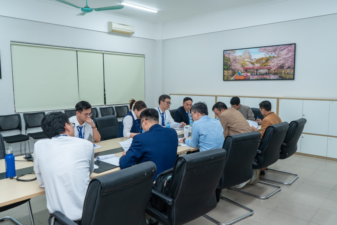 Hội đồng chuyên môn đánh giá khung chương trình đào tạo ngành Công nghệ ô tô