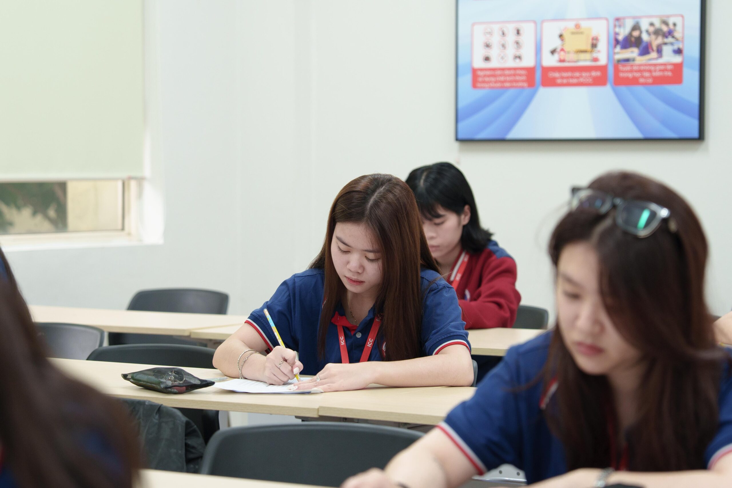 Với đa dạng các hình thức thi, giúp sinh viên nắm chắc kiến thức, kỹ năng 