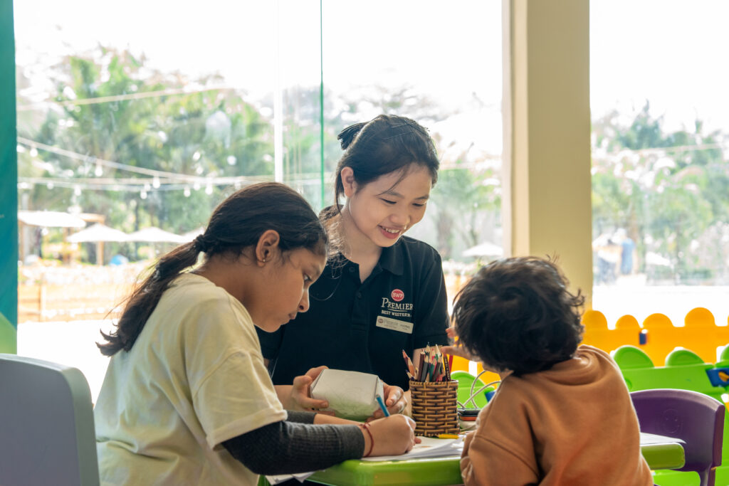 Một ngày làm việc của sinh viên Du lịch ICC tại Phú Quốc