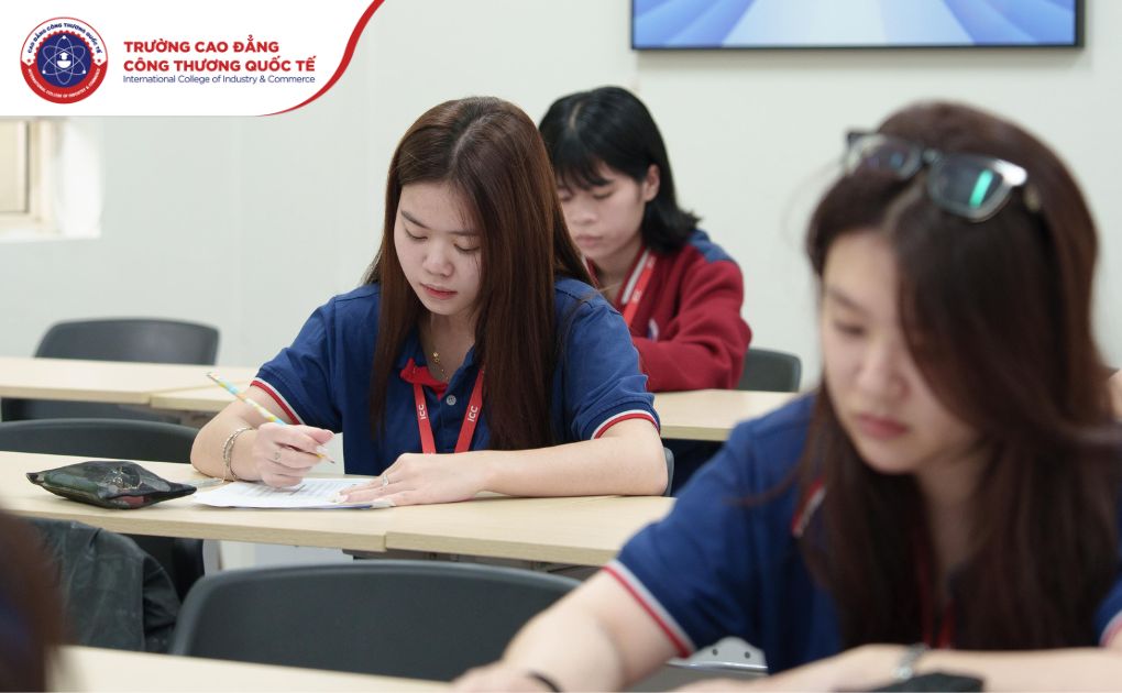 Thi tốt nghiệp THPT 2026: Thí sinh thử đăng ký dự thi trực tuyến từ 17-21/4