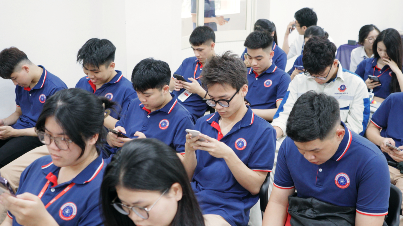 Sinh viên ICC hào hứng tham gia Minigame tại Workshop