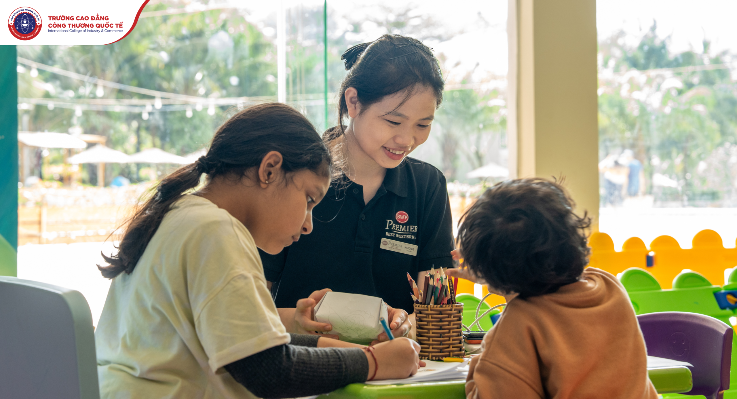 Tráng Thị Thanh Hương - sinh viên năng động, tự tin ngành Du lịch - Khách sạn Tráng Thị Thanh Hương - sinh viên năng động, tự tin ngành Du lịch - Khách sạn