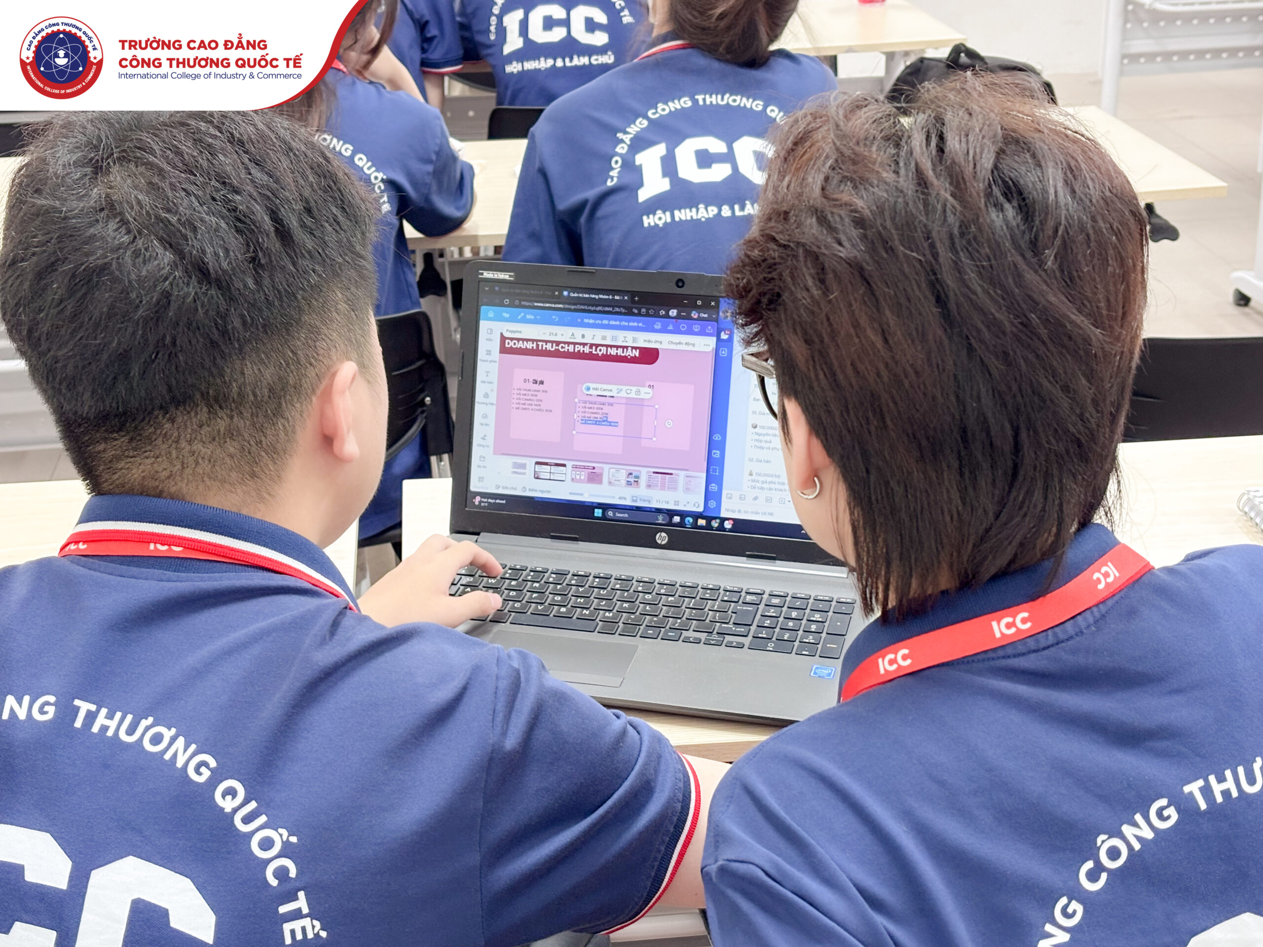 Chính những buổi thuyết trình trên lớp đã giúp các bạn vượt qua nỗi sợ nói trước đám đông và mạnh dạn nắm bắt cơ hội nghề nghiệp sau này