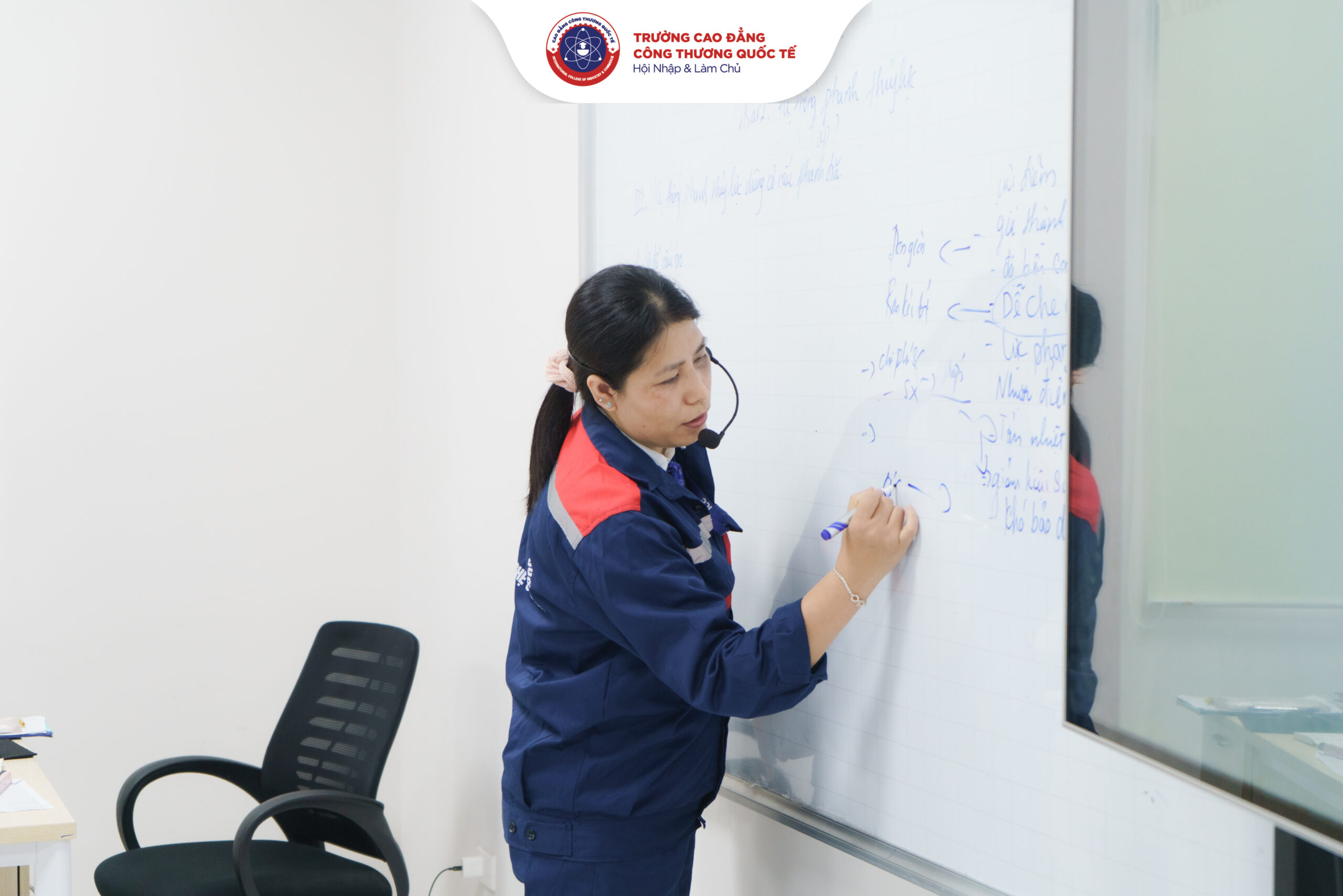 Cô Vũ Thị Minh - giảng viên ngành Công nghệ ô tô tại ICC 